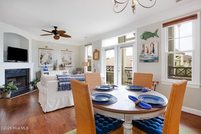 6813 Mayfaire Club Drive 302, Wilmington, NC 28405