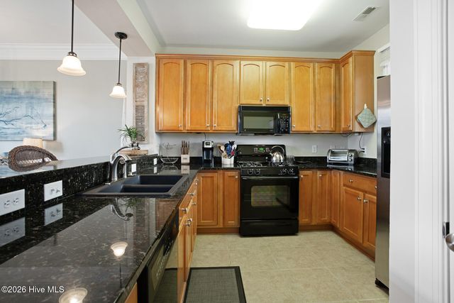 6813 Mayfaire Club Drive 302, Wilmington, NC 28405