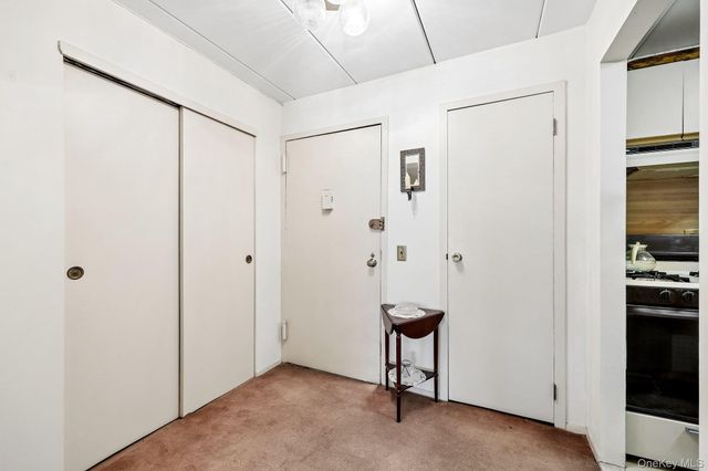 2035 Central Park Avenue 2V, Yonkers, NY 10710