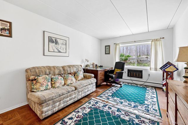 2035 Central Park Avenue 2V, Yonkers, NY 10710