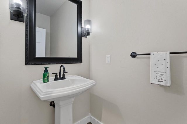 3121 SQUIRE COURT, Green Bay, WI 54313