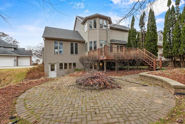 3121 SQUIRE COURT, Green Bay, WI 54313