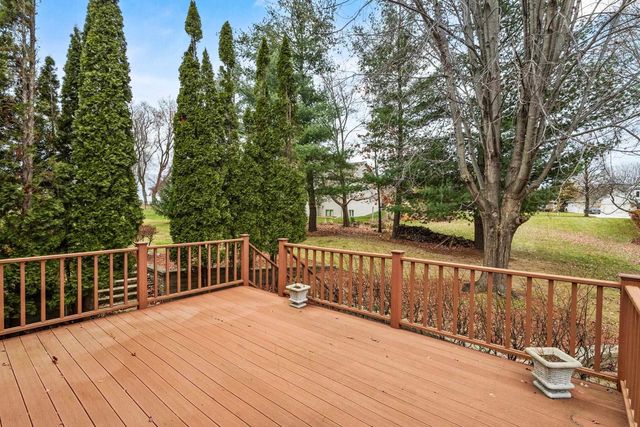 3121 SQUIRE COURT, Green Bay, WI 54313