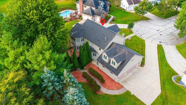 3121 SQUIRE COURT, Green Bay, WI 54313