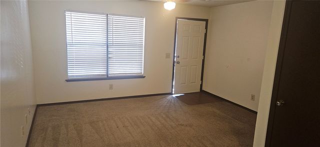 635 N Whitham Avenue 19, Fayetteville, AR 72701