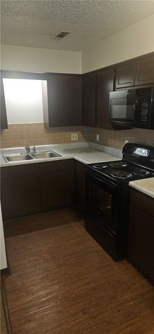 635 N Whitham Avenue 19, Fayetteville, AR 72701