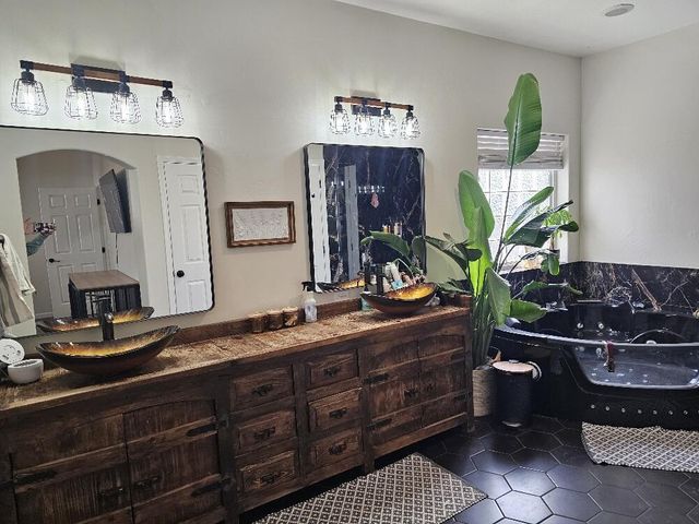 6405 Ventura Drive, Klamath Falls, OR 97603