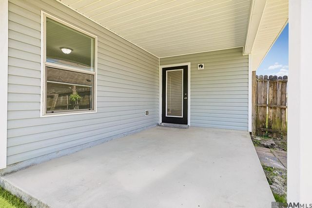 35036 Madisonville Dr, Denham Springs, LA 70706