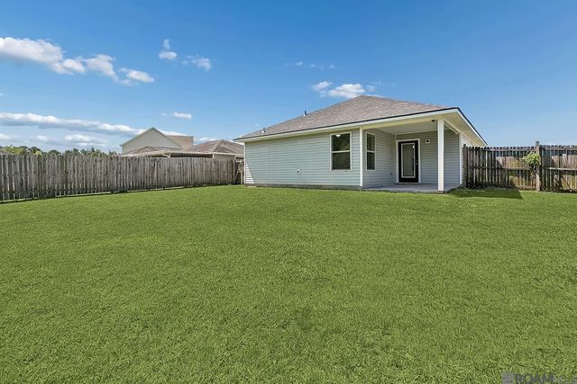 35036 Madisonville Dr, Denham Springs, LA 70706