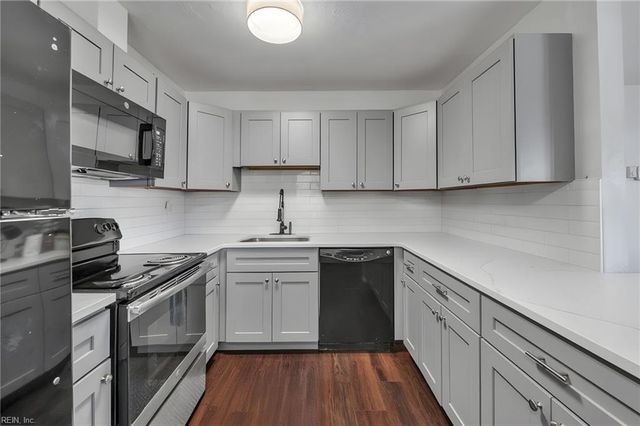 9532 5th Bay St Apt C, Norfolk, VA 23518