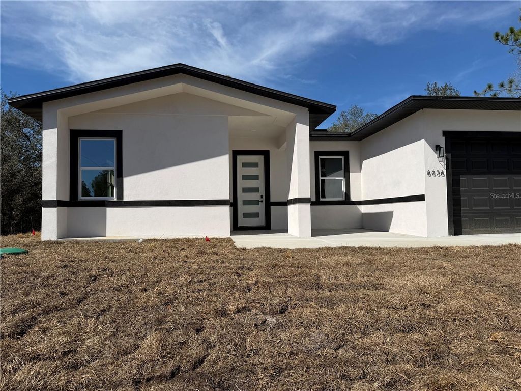 Image 2 of property listing at 6636 N VARSITY AVE, Dunnellon, FL 34434