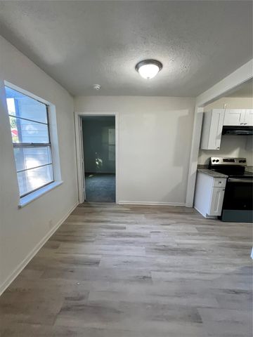 6606 Anderson Street, Texas City, TX 77591