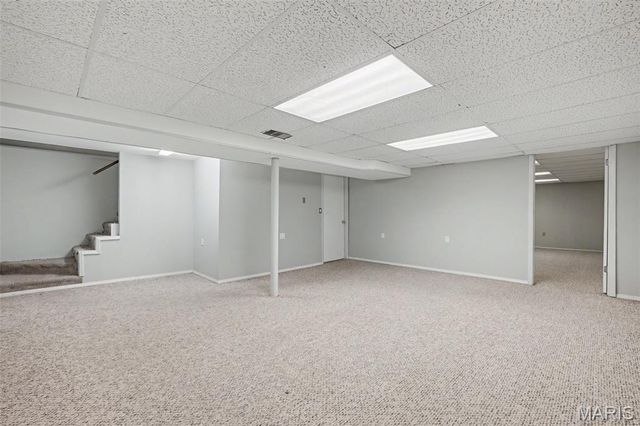 9639 Crestfield Lane, St Louis, MO 63126