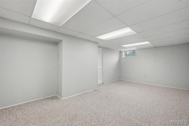 9639 Crestfield Lane, St Louis, MO 63126