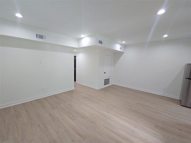 8101 Venus Street B, Houston, TX 77088