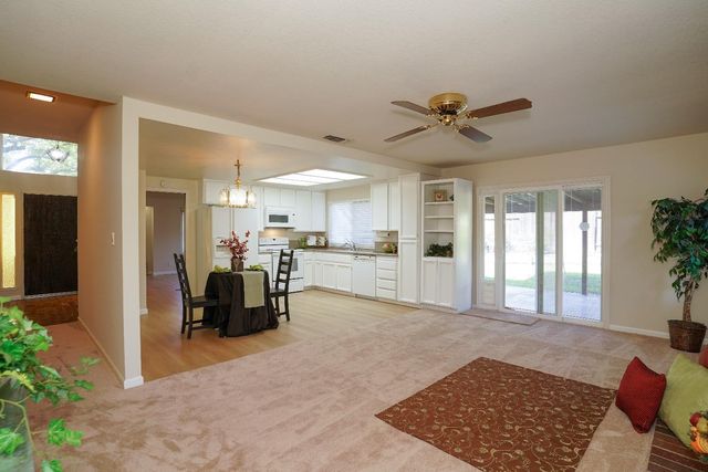 8878 Nimbus Way, Orangevale, CA 95662