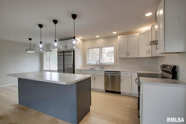 1628 WILMAR Drive, Quincy, IL 62301