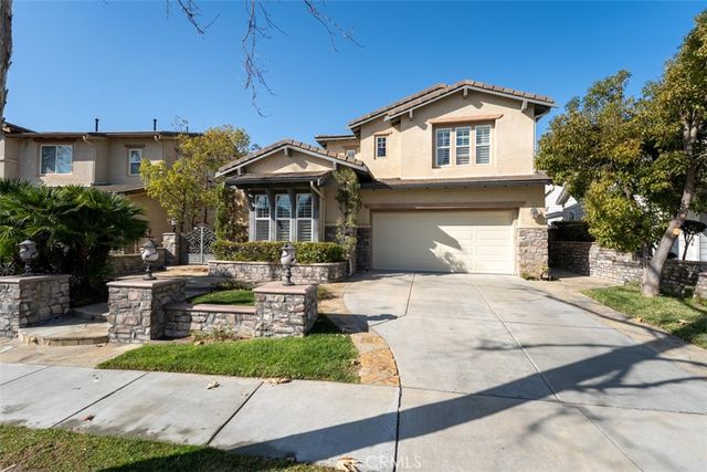 2833 Muir Trail Drive, Fullerton, CA 92833