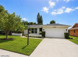 4532 Beechwood Lake DR, Naples, FL 34112