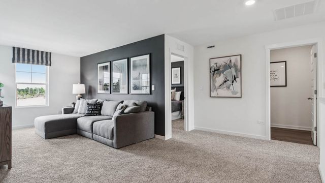 1871 keating Drive, Aurora, IL 60503