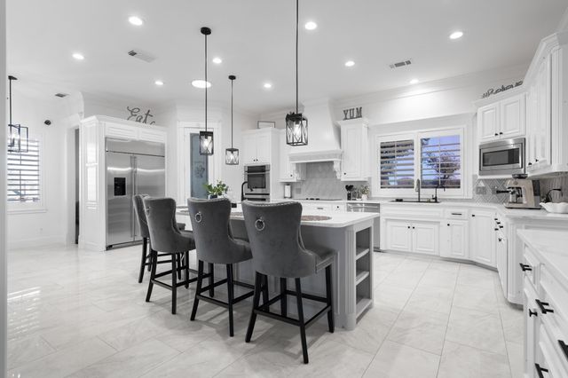 110 Quiet Hill Circle, Copper Canyon, TX 76226