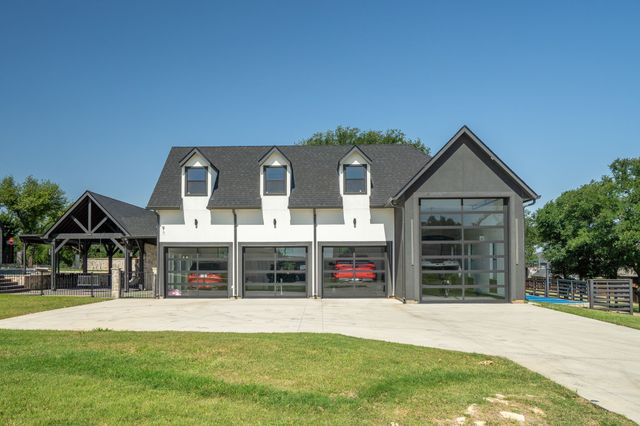 110 Quiet Hill Circle, Copper Canyon, TX 76226