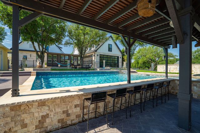 110 Quiet Hill Circle, Copper Canyon, TX 76226