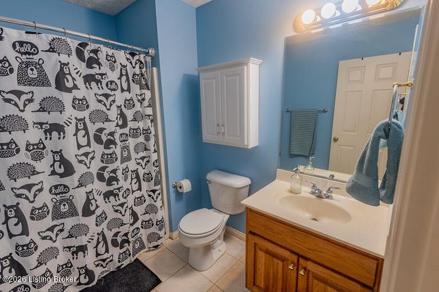 4221 Morgan Jaymes Dr, Louisville, KY 40299