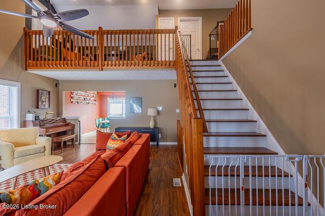 4221 Morgan Jaymes Dr, Louisville, KY 40299