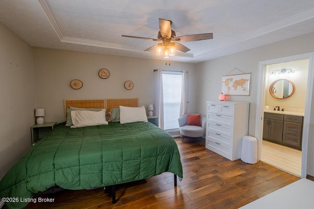 4221 Morgan Jaymes Dr, Louisville, KY 40299