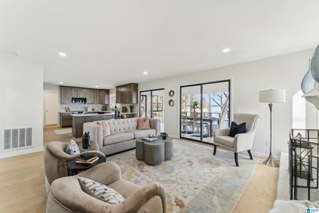 706 BERKLEY DRIVE, Pell City, AL 35128