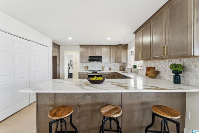 706 BERKLEY DRIVE, Pell City, AL 35128