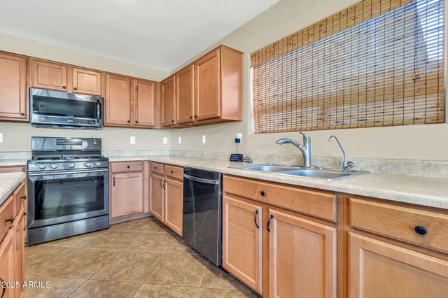 38052 N AMY Lane, San Tan Valley, AZ 85140