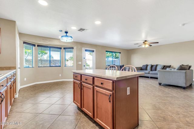 38052 N AMY Lane, San Tan Valley, AZ 85140