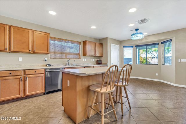 38052 N AMY Lane, San Tan Valley, AZ 85140