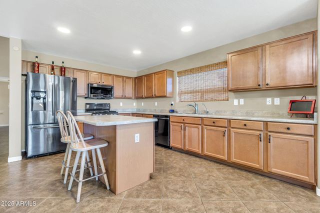 38052 N AMY Lane, San Tan Valley, AZ 85140