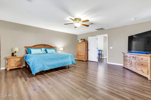 38052 N AMY Lane, San Tan Valley, AZ 85140