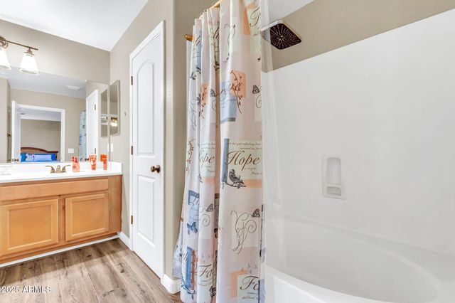 38052 N AMY Lane, San Tan Valley, AZ 85140