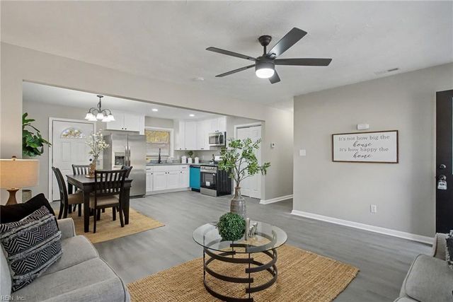 4113 Candlewood DR, Hampton, VA 23666