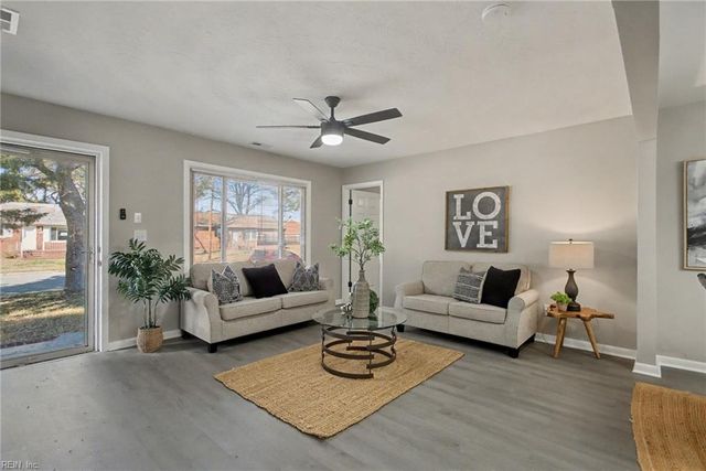 4113 Candlewood DR, Hampton, VA 23666