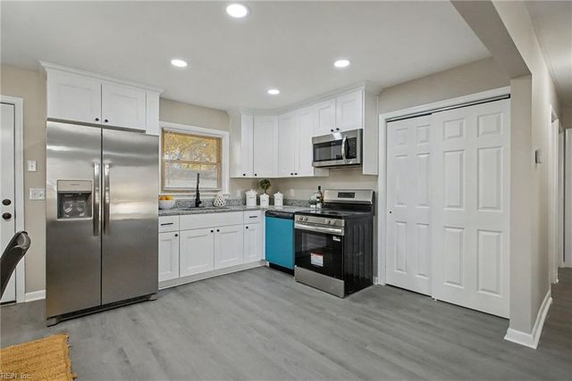 4113 Candlewood DR, Hampton, VA 23666