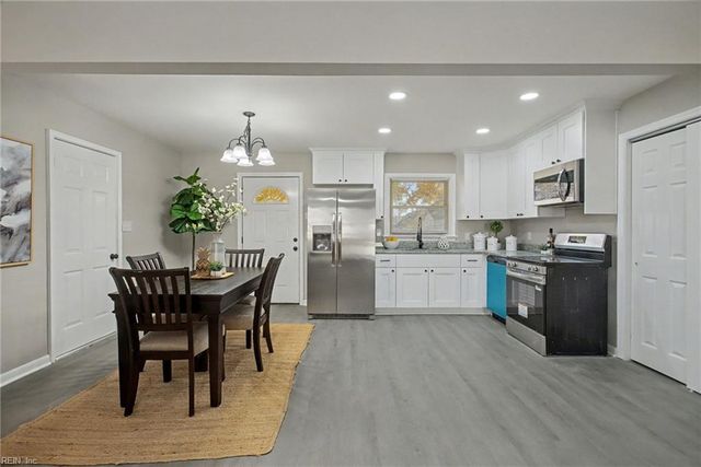 4113 Candlewood DR, Hampton, VA 23666