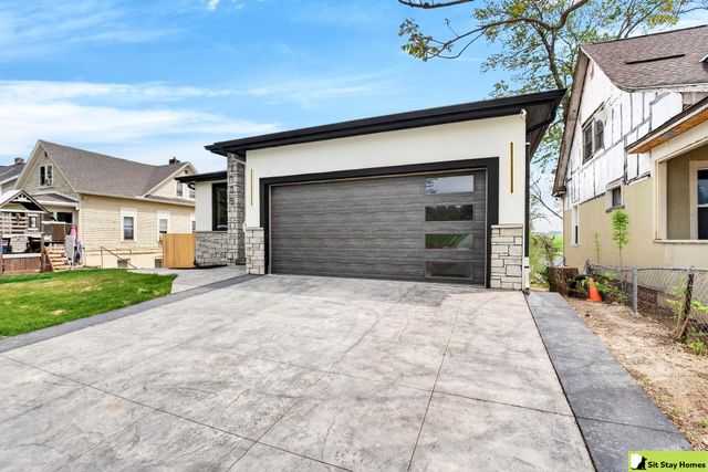 1709 S 28th Street, Omaha, NE 68105