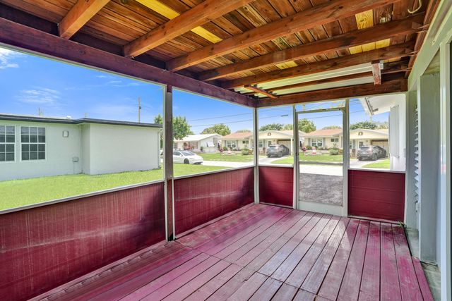 4900 NW 27 Terrace, Tamarac, FL 33309