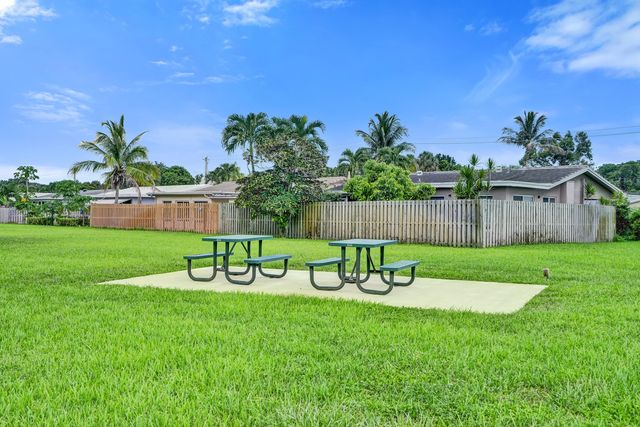 4900 NW 27 Terrace, Tamarac, FL 33309