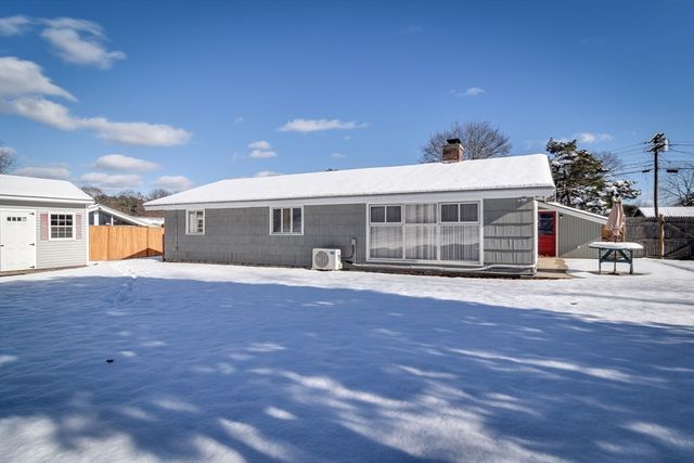 38 Bradford Road, Framingham, MA 01701