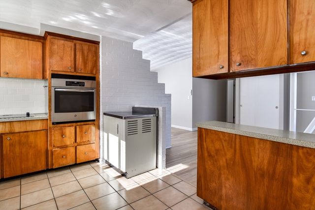 38 Bradford Road, Framingham, MA 01701