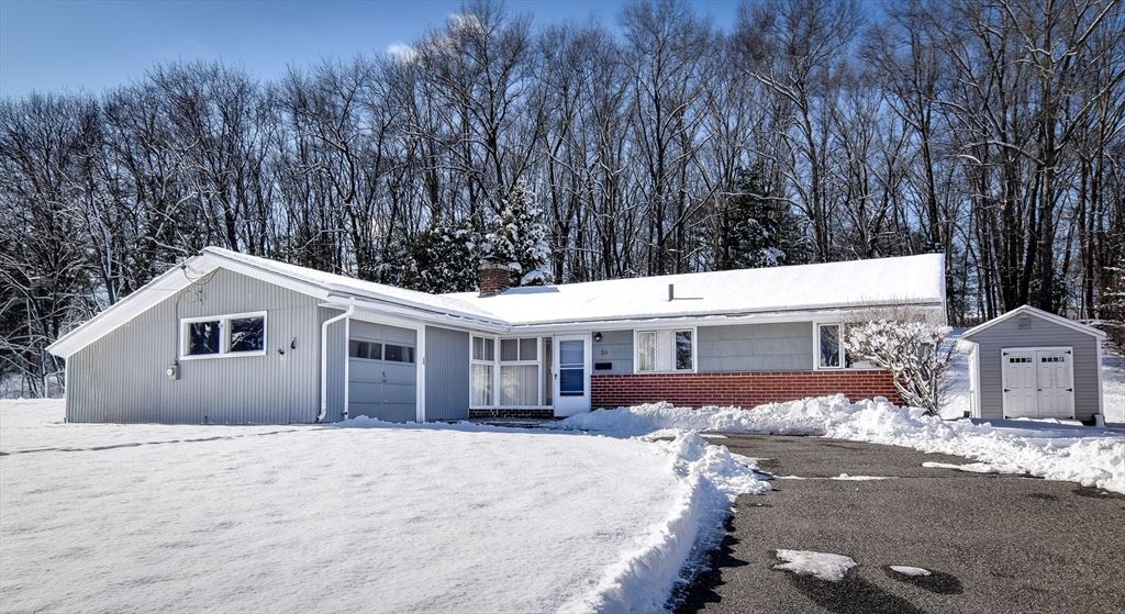 38 Bradford Road, Framingham, MA 01701