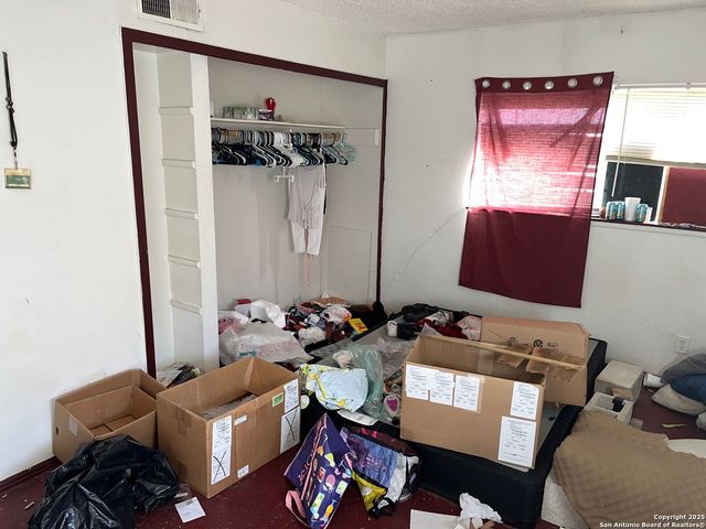 3507 CRESTMONT DR, San Antonio, TX 78217