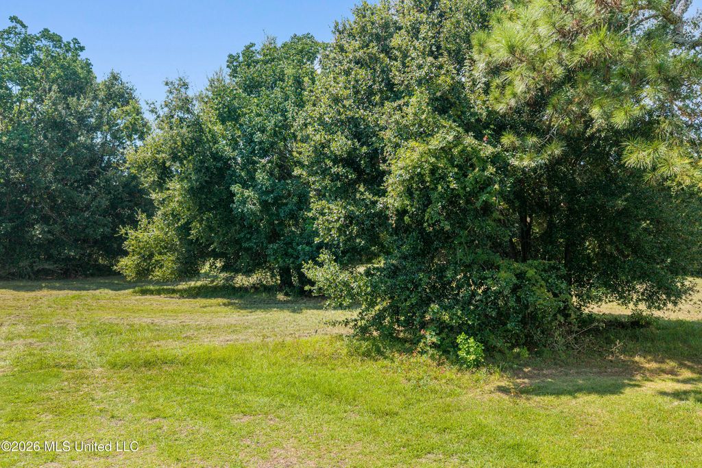 Goose Pointe Boulevard, Biloxi, MS 39532